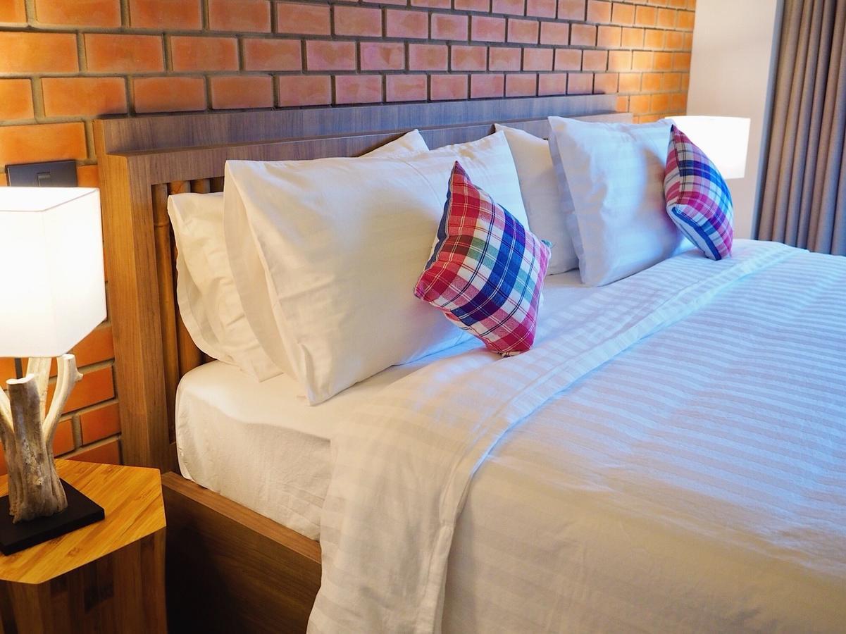 Luck Esan Loft Hotell Ubon Ratchathani Exteriör bild
