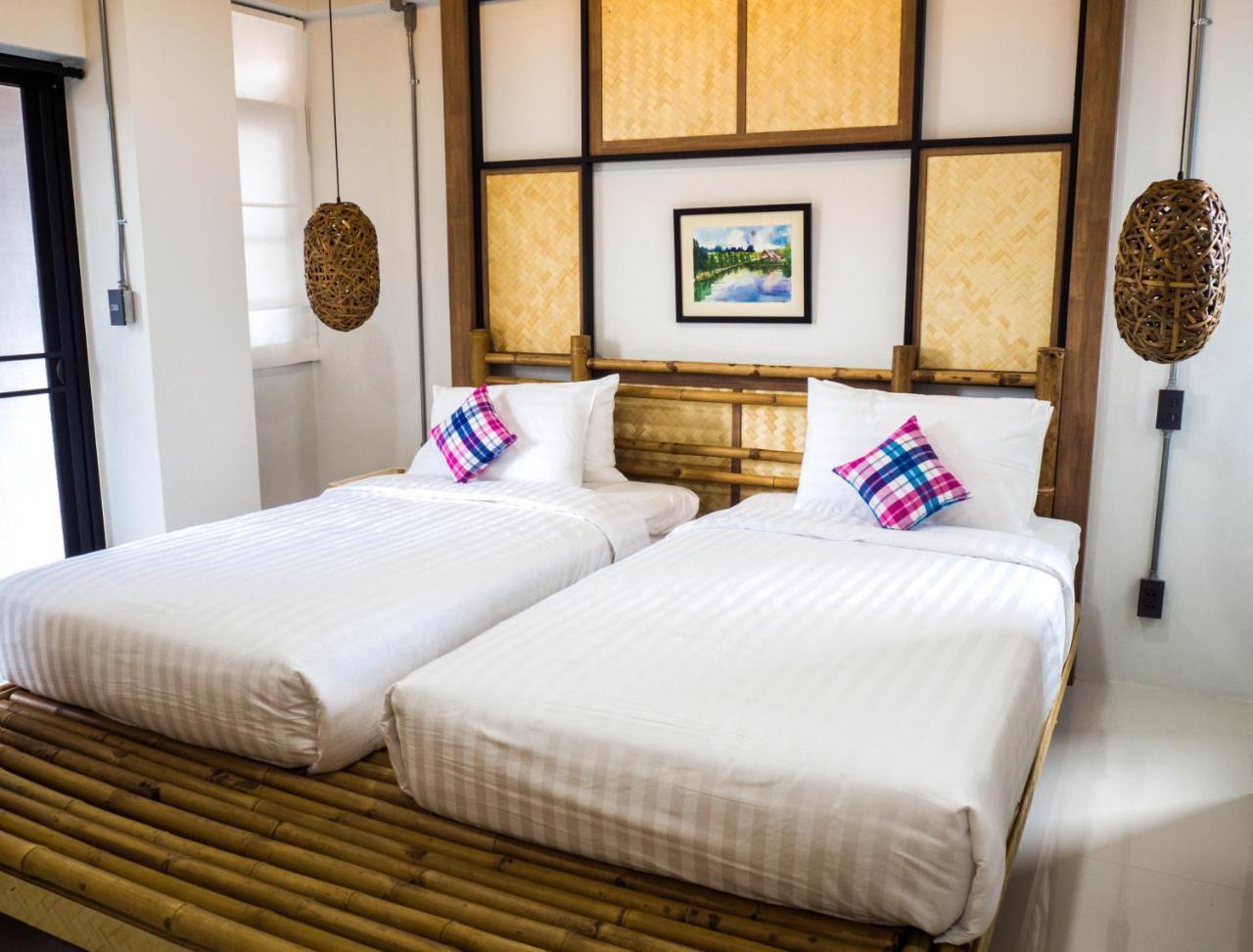 Luck Esan Loft Hotell Ubon Ratchathani Exteriör bild