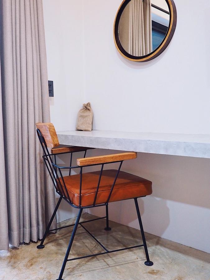 Luck Esan Loft Hotell Ubon Ratchathani Exteriör bild