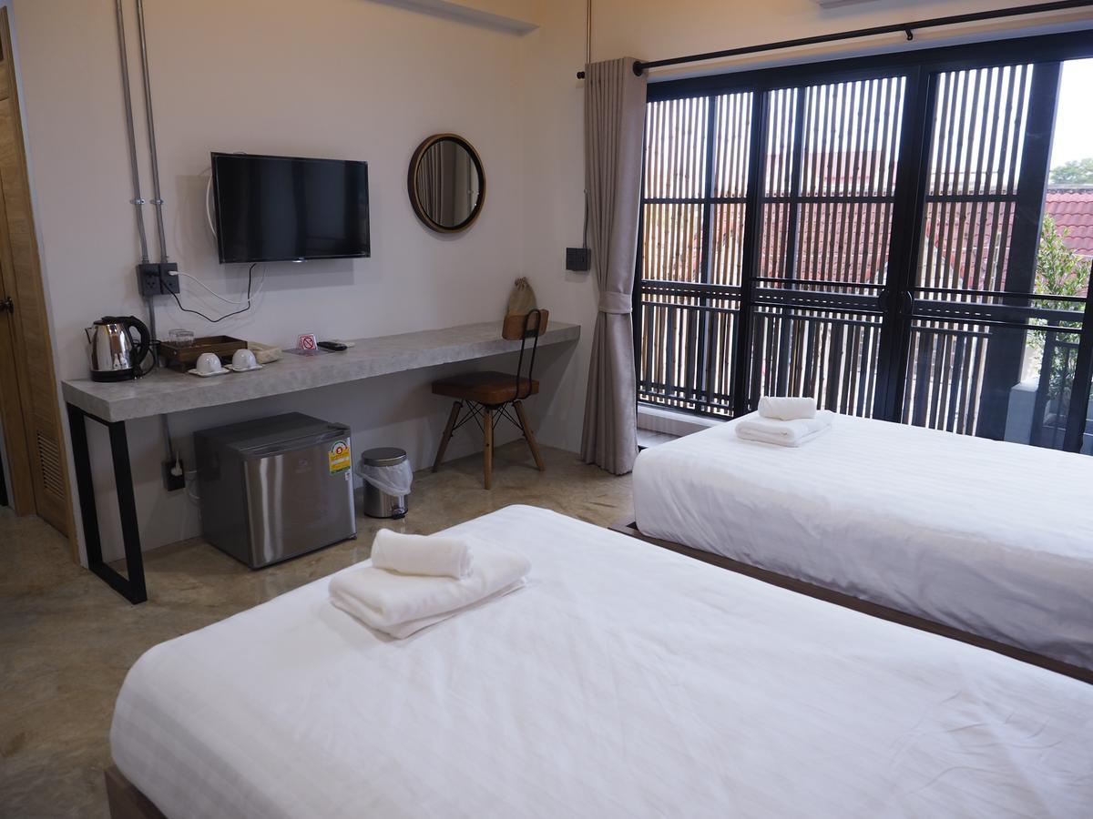 Luck Esan Loft Hotell Ubon Ratchathani Exteriör bild