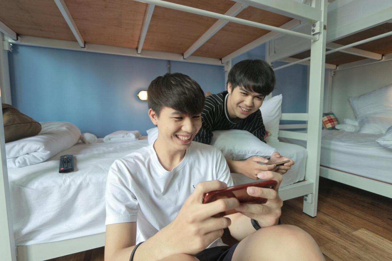 Luck Esan Loft Hotell Ubon Ratchathani Exteriör bild